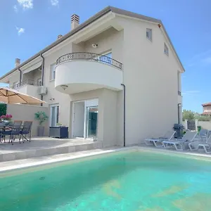  Ferienhaus Casa Hana